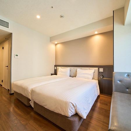 Via Inn Umeda Osaka Bagian luar foto