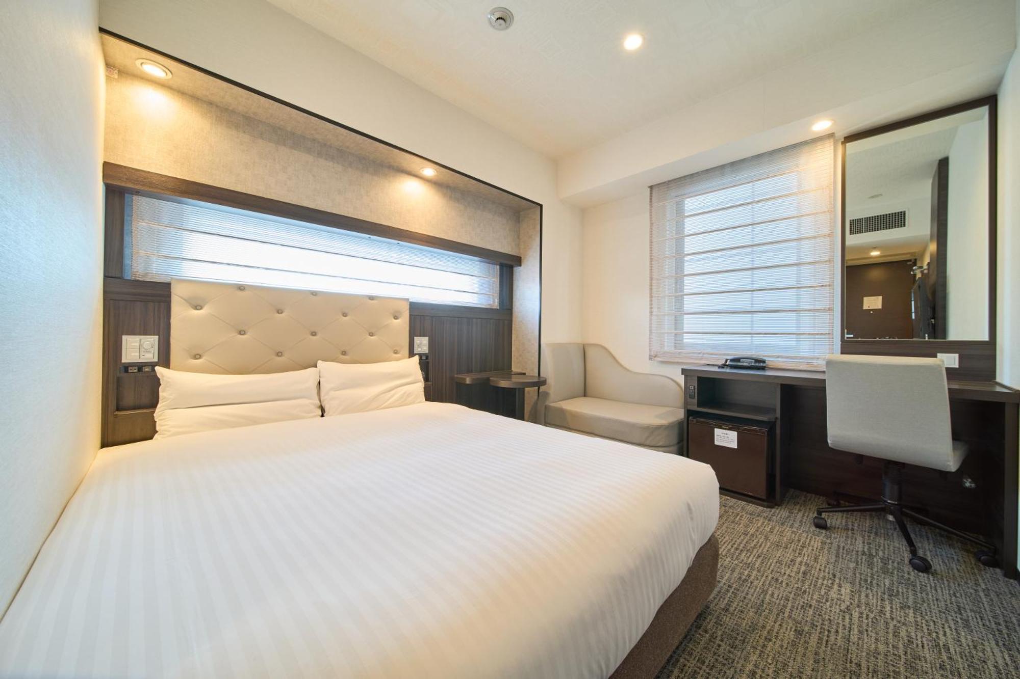Via Inn Umeda Osaka Bagian luar foto